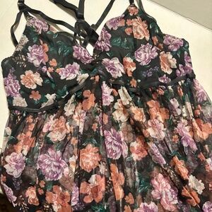 Torrid 4x Plus size chemise with strapping back